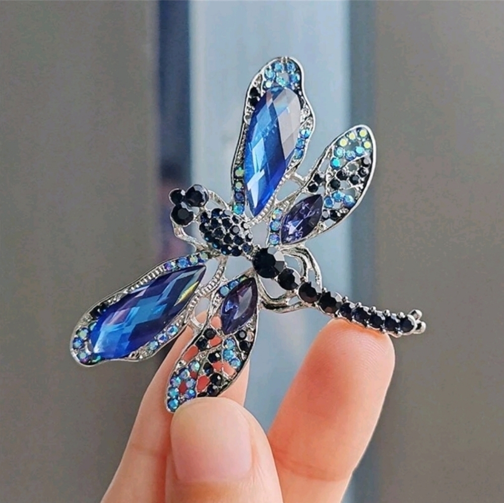 Vintage Style Crystal & Rhinestone Blue Dragonfly Brooch, NWT - Picture 3 of 6